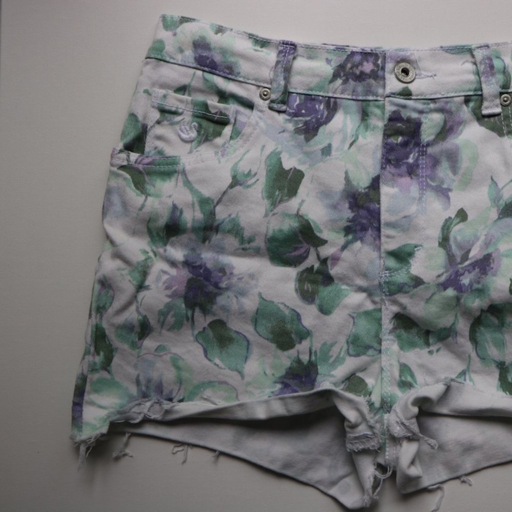 Vintage floral shorts